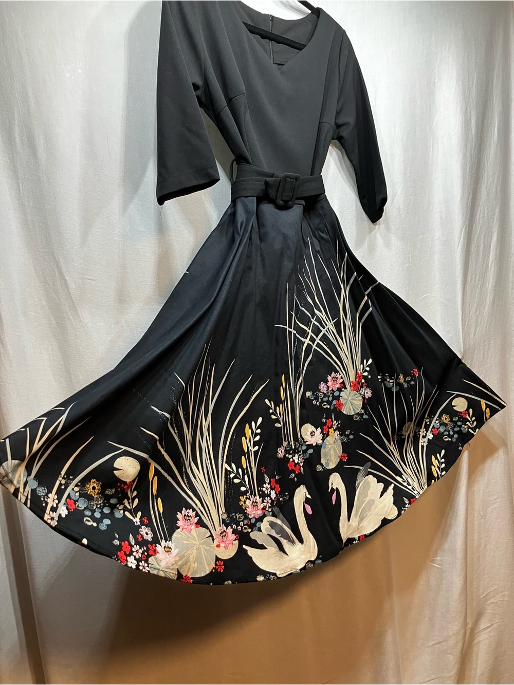 Black Floral Swan Midi Skirt with Belt XL